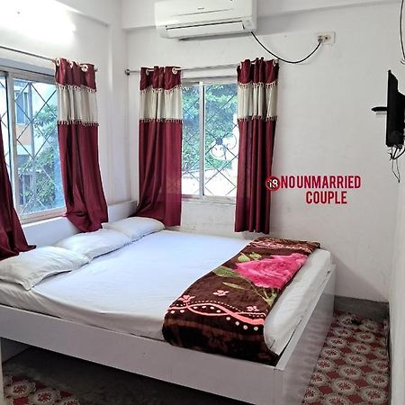 Hotel Zeeshan International Kolkata Bagian luar foto