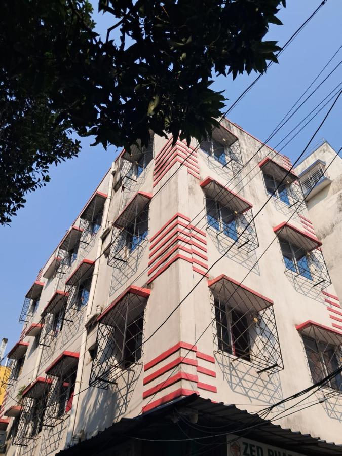 Hotel Zeeshan International Kolkata Bagian luar foto