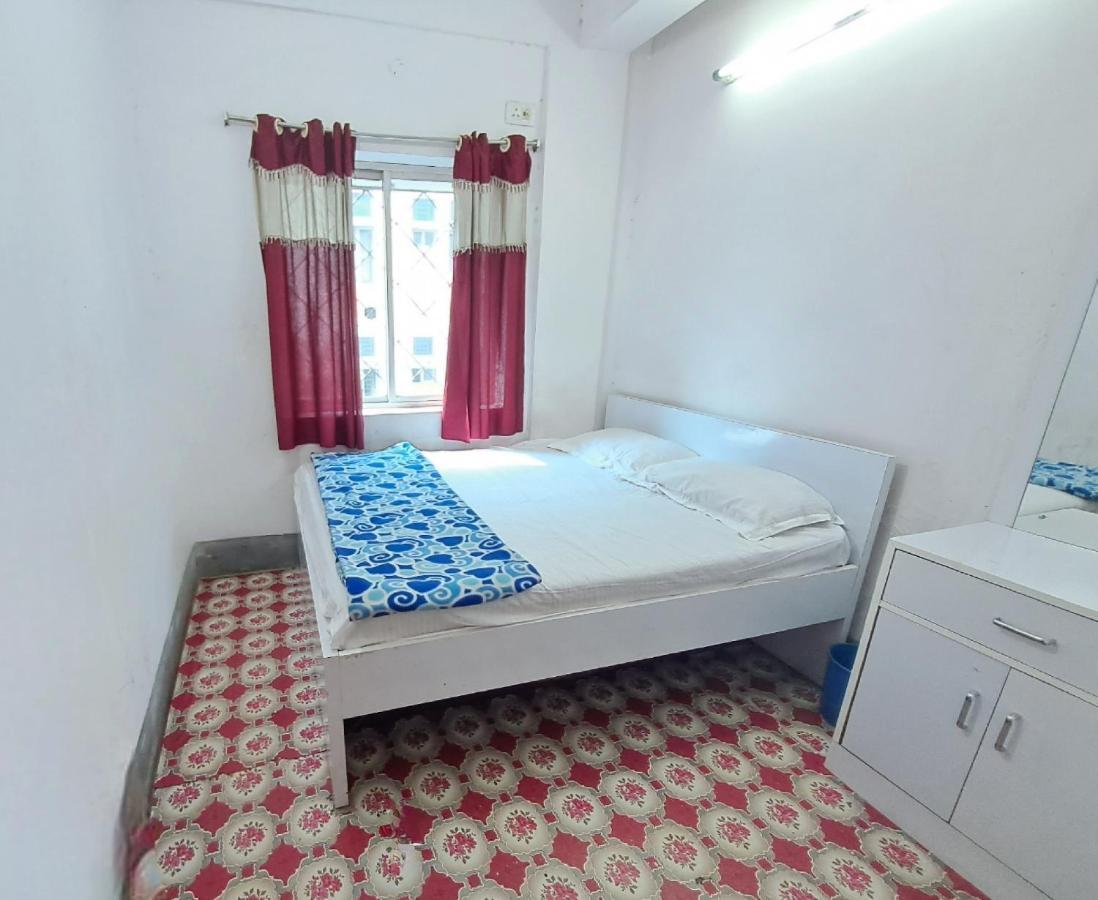 Hotel Zeeshan International Kolkata Bagian luar foto